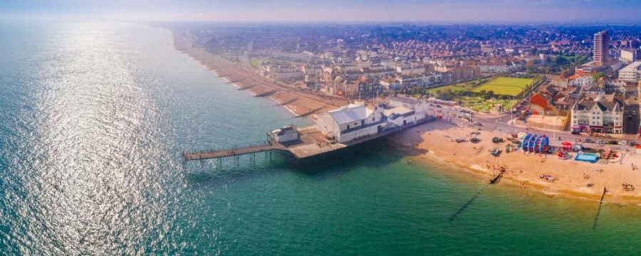 Panoramic photo of the pier in Bognor Regis, West Sussex ©Prestige Pictures