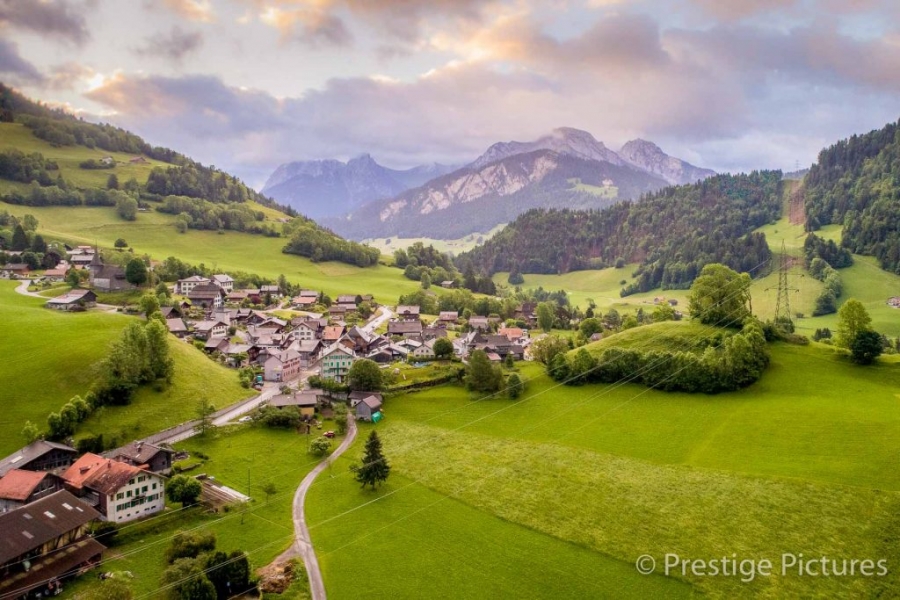 Rossiniere in Switzerland from the air ©Prestige Pictures
