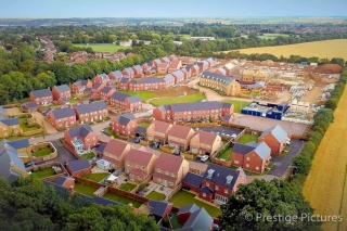 New housing in Oxfordshire ©Prestige Pictures